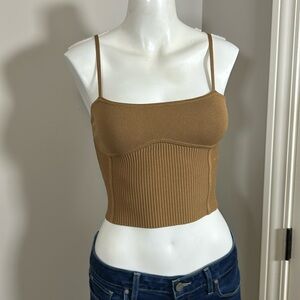 Aritzia Babaton Sculpt Knit Sweetheart
Tank Top Brown Sz XS